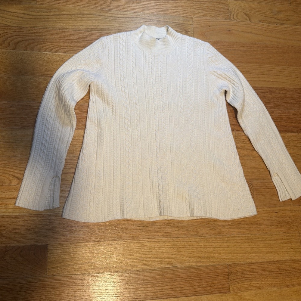 Theory Friselle Plumose Wool Blend Cable Knit Cream Sweater Size M